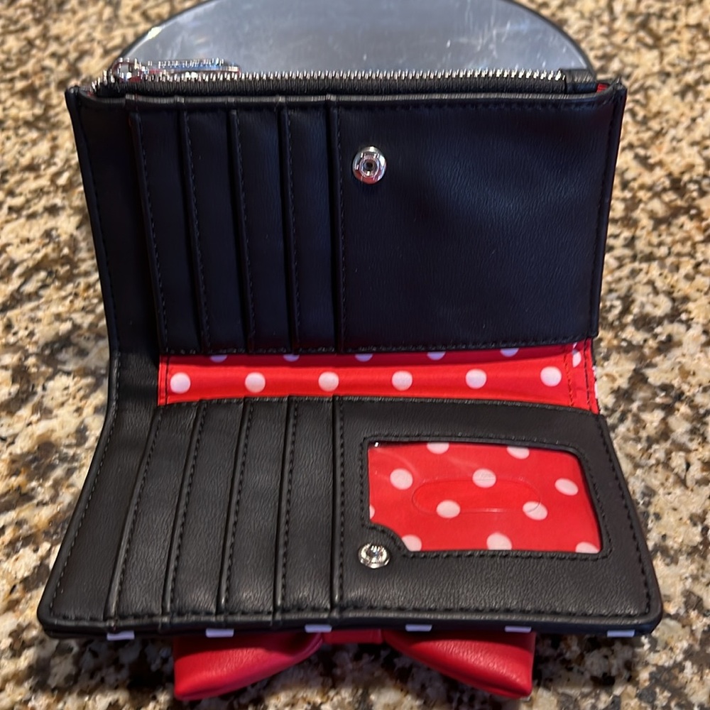 MINIE MOUSE - Loungefly Trifold wallet - Picture 3 of 3